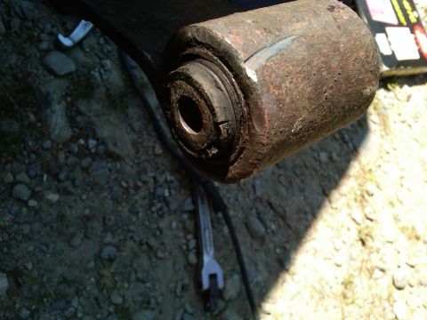 1995 Ford Bronco - 12 ton press and a large piece of steeel for a backing to push the new pipe through