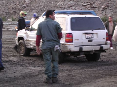 1985 Ford Bronco - now its back on its wheels with all around body damage