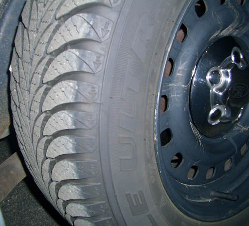 Goodyear ultra grips, these are some tires!
