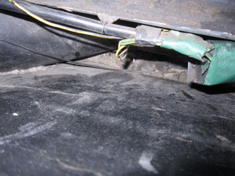 2001 Ford Crown Victoria - Photograph of real under-car wiring and a connector, not a wiring diagram.