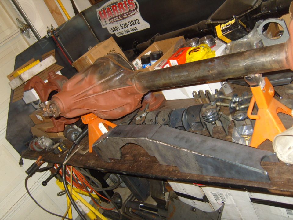 Starting mock up for truss and link brackets on my front hp 60.
