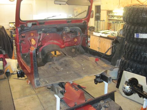 1985 Jeep CJ7 - 3rd build stripped and cut.