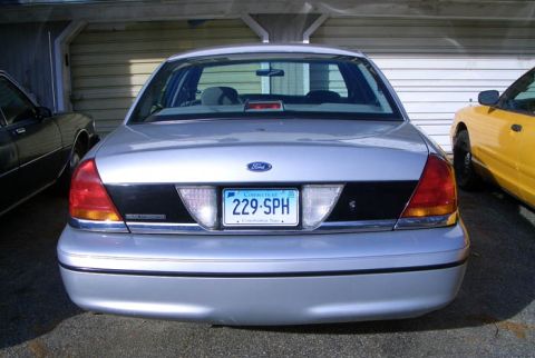1999 Ford Crown Victoria photo