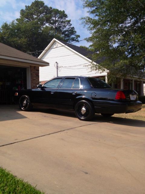 2007 Ford Crown Victoria photo