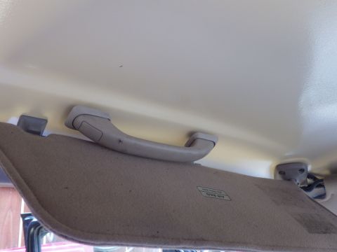 1983 Ford Bronco - This is how I chose the handle location - the visor just clears it going into its side hook (which I added).