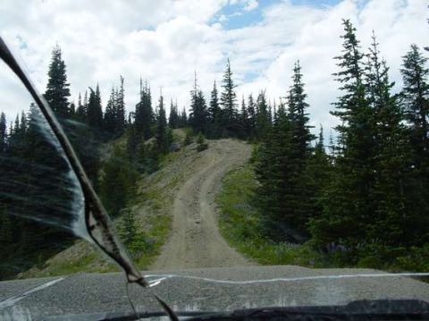 1995 Ford Bronco - Pics just don't do justice...next few pics, huge drop offs on either side, and a trail that goes straight up.