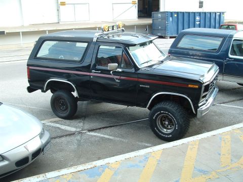 1985 Ford Bronco photo