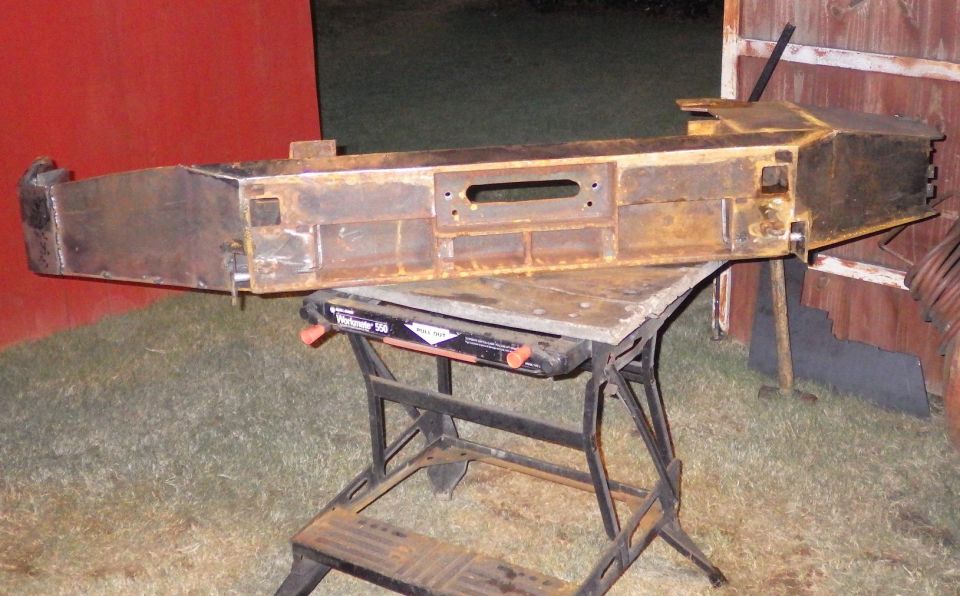 I got the nerve up to start building the L door today, and I almost finished it.  It fits at least as well as the other, but there's a lot more welding & grinding to be done.
IF THE IMAGE IS TOO SMALL, click it.