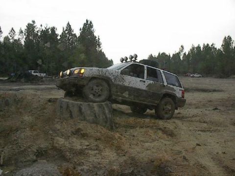 1993 Jeep Grand Cherokee - Playing on the tires..