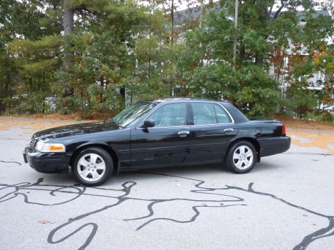 2001 Ford Crown Victoria