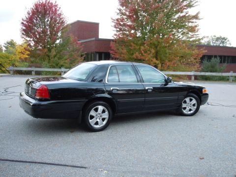 2001 Ford Crown Victoria