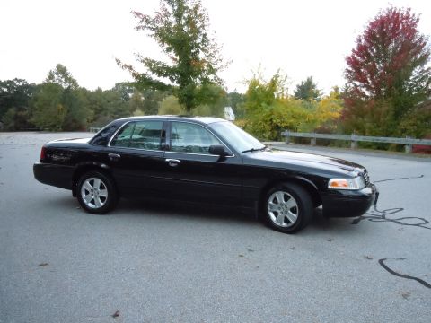 2001 Ford Crown Victoria