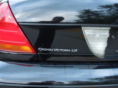 2001 Ford Crown Victoria