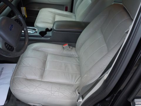 2001 Ford Crown Victoria