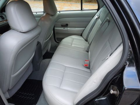 2001 Ford Crown Victoria