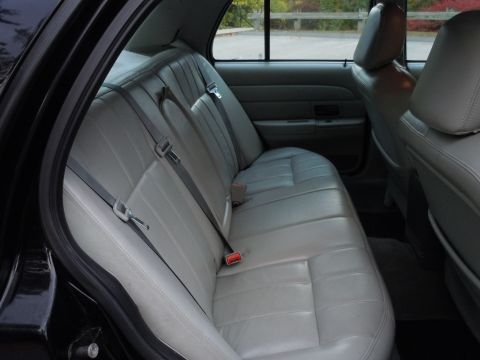 2001 Ford Crown Victoria