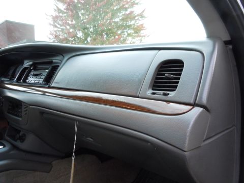 2001 Ford Crown Victoria