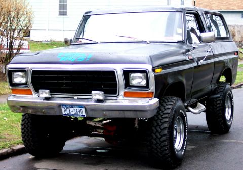 1978 Ford Bronco - Front