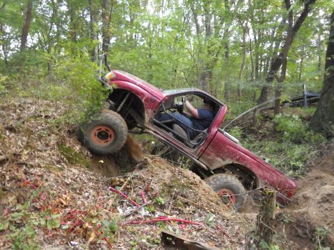 1983 Ford Bronco - He had to hunt for the right line for a little while, which is exactly what Greg wanted - lots of dirt being moved so it would be easier fo…