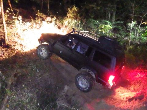1983 Ford Bronco - Bo gave it a try, but he didn't have the breakover angle, either.