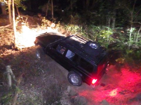 1983 Ford Bronco - Bo gave it a try, but he didn't have the breakover angle, either.