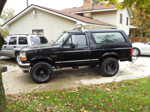 1995 Ford Bronco - Used $20 set of 33x12.50 Remington Mud Brutes.