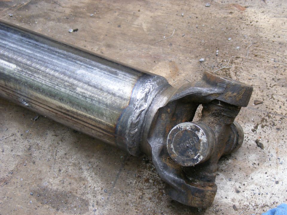 Driveshaft with Spicer universal joint