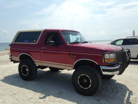 1994 Ford Bronco photo