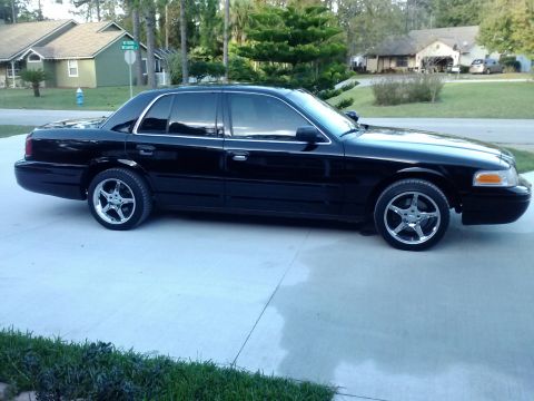 2008 Ford Crown Victoria photo