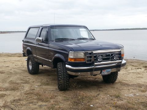 1995 Ford Bronco photo