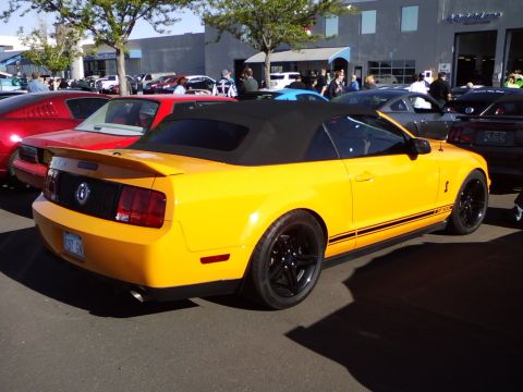 2012 Ford Mustang photo
