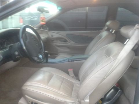 1995 Ford Thunderbird photo