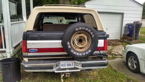 1990 Ford Bronco photo