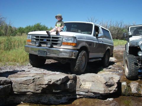 1996 Ford Bronco photo