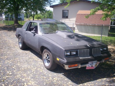 1985 Oldsmobile Cutlass photo