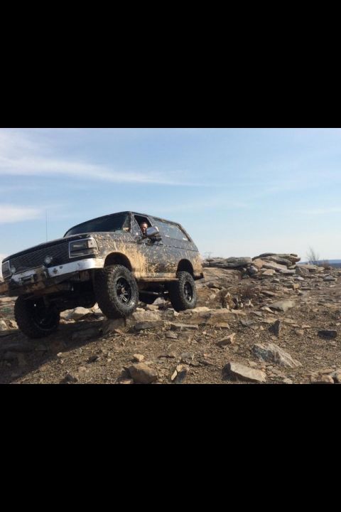 1995 Ford Bronco photo