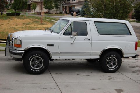 1995 Ford Bronco photo