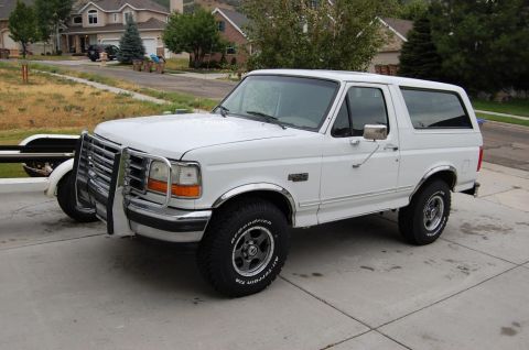 1995 Ford Bronco photo