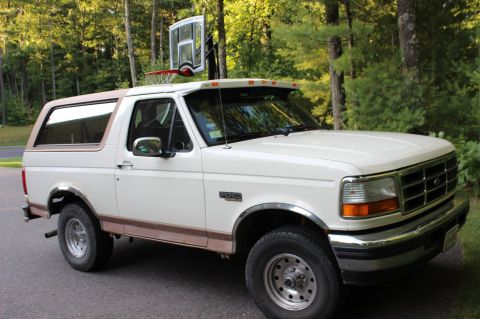 1995 Ford Bronco photo