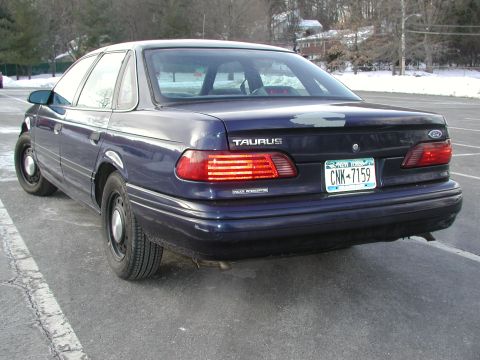 1993 Ford Taurus photo