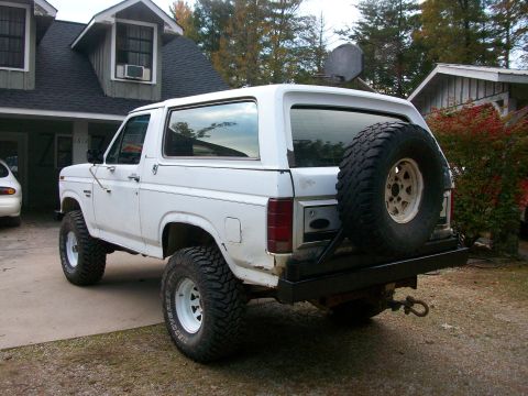 1985 Ford Bronco photo