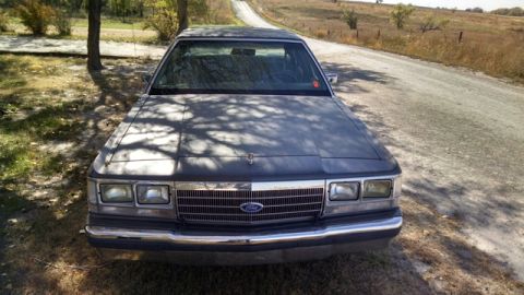 1991 Ford Crown Victoria LTD