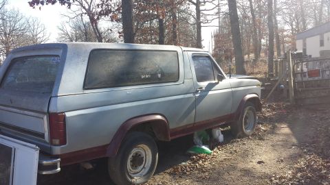1984 Ford Bronco photo