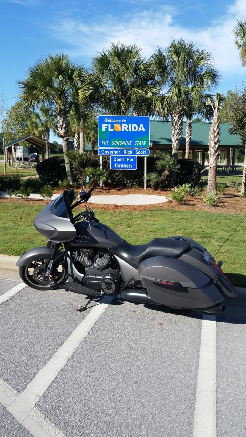 2014 Victory Touring Cruiser photo