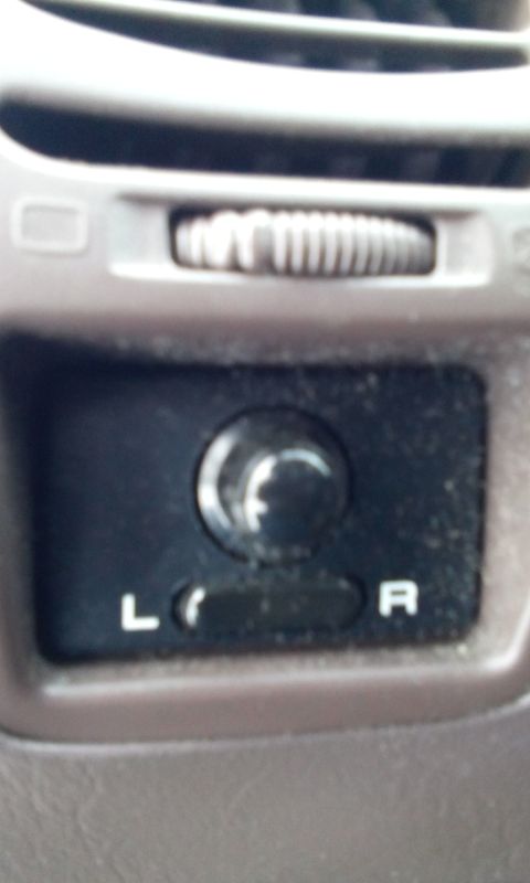 1996 Subaru Legacy photo