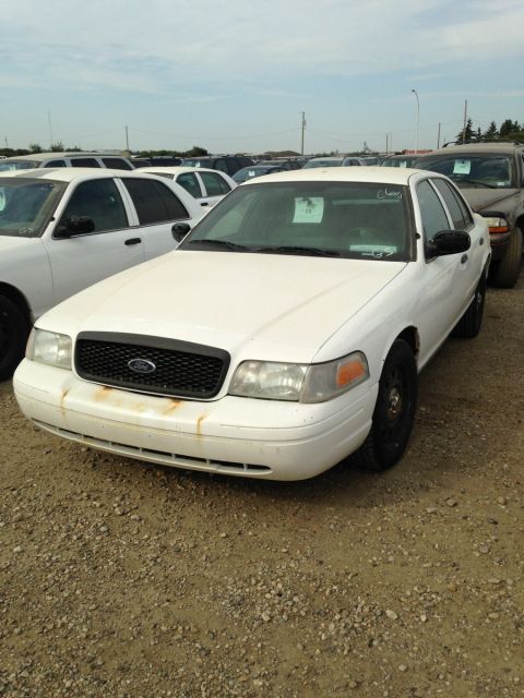 2006 Ford Crown Victoria photo