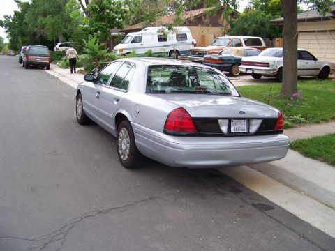 2005 Ford Crown Victoria photo