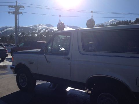 1989 Ford Bronco photo