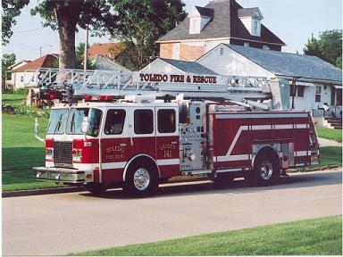 1996 Ford Crown Victoria photo
