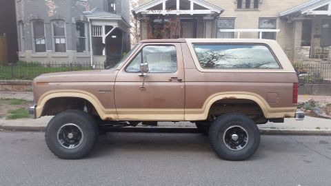 1985 Ford Bronco photo